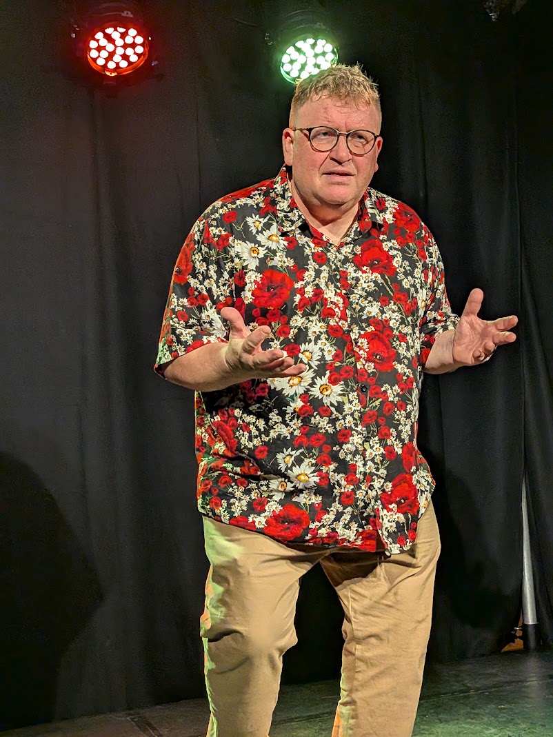 Mark Stringer performing